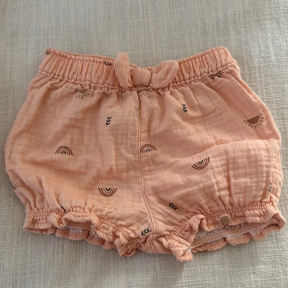 Hillary Duff Carter’s Matching Set - Picture 3 of 4
